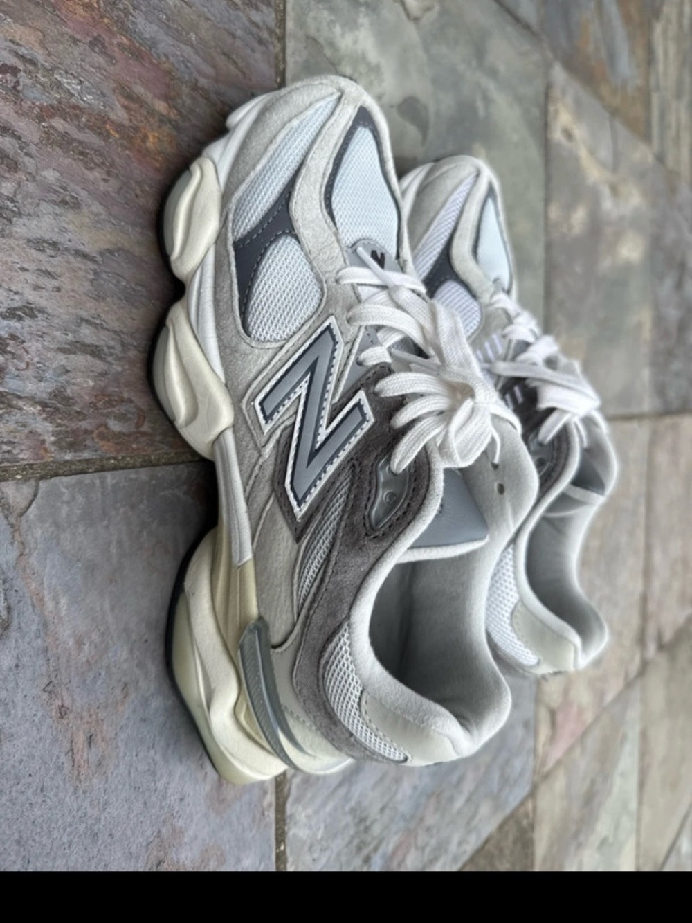 New Balance women White & Gray Retro Runner Sneakers